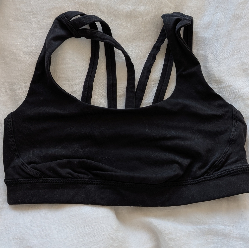 Lululemon energy bra with mesh lining